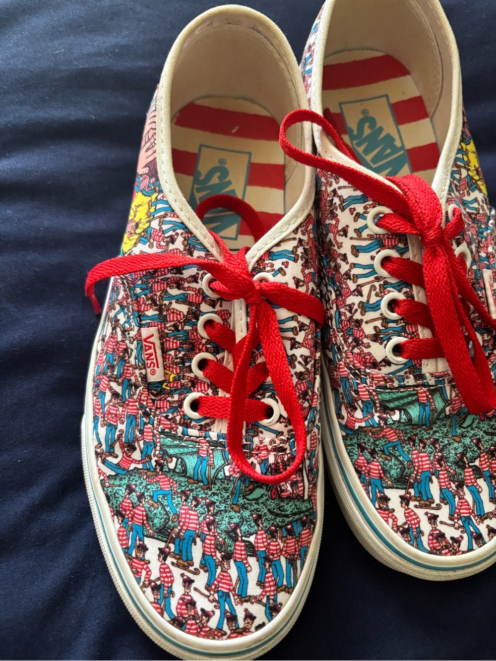 Vans Where's Waldo Graphic Low Top Sneakers - Red/Blue/Cream